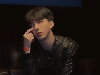 Jasmine shows DanielleSinclai